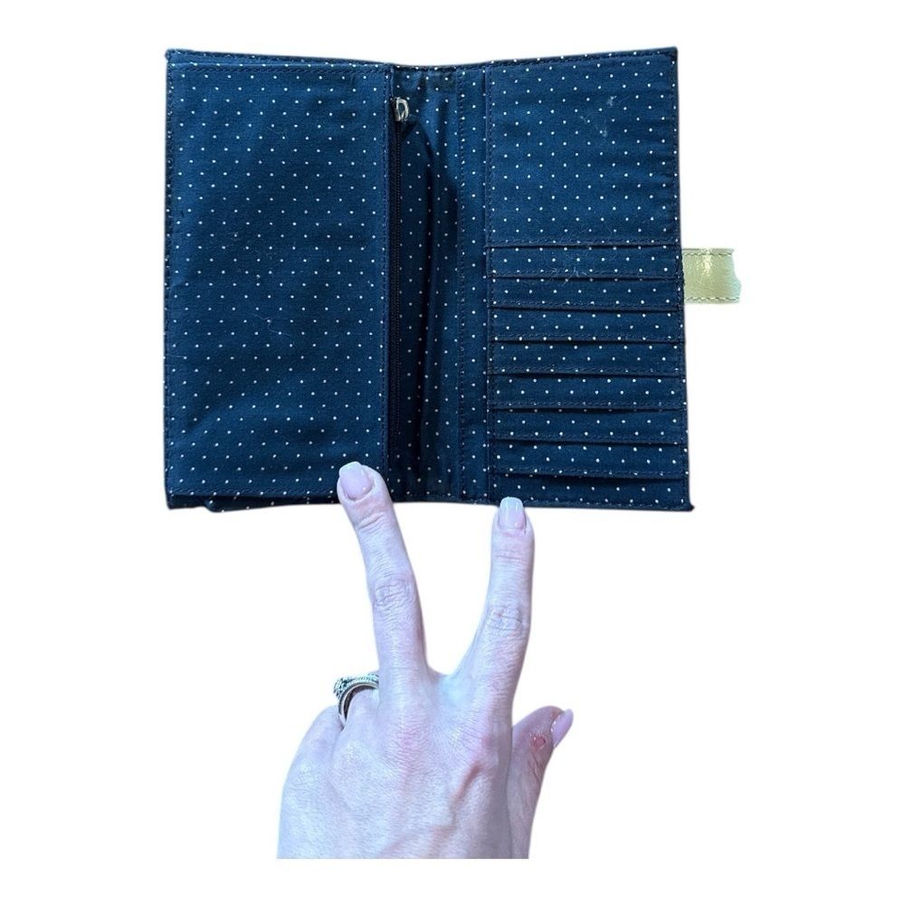 🧡 5 for $25 🧡 wallet - Picture 3 of 3